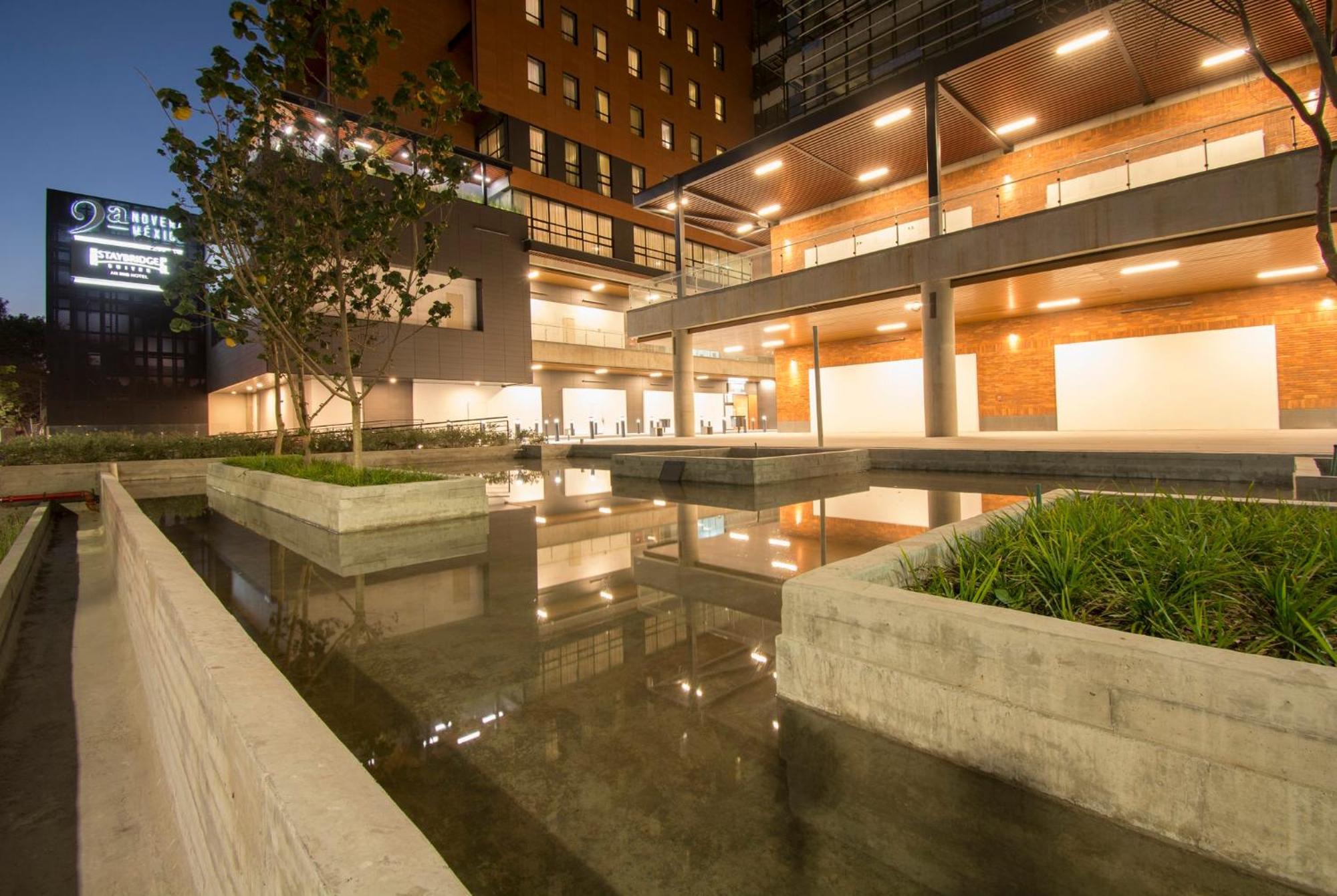 Staybridge Suites - Guadalajara Novena By Ihg Kültér fotó