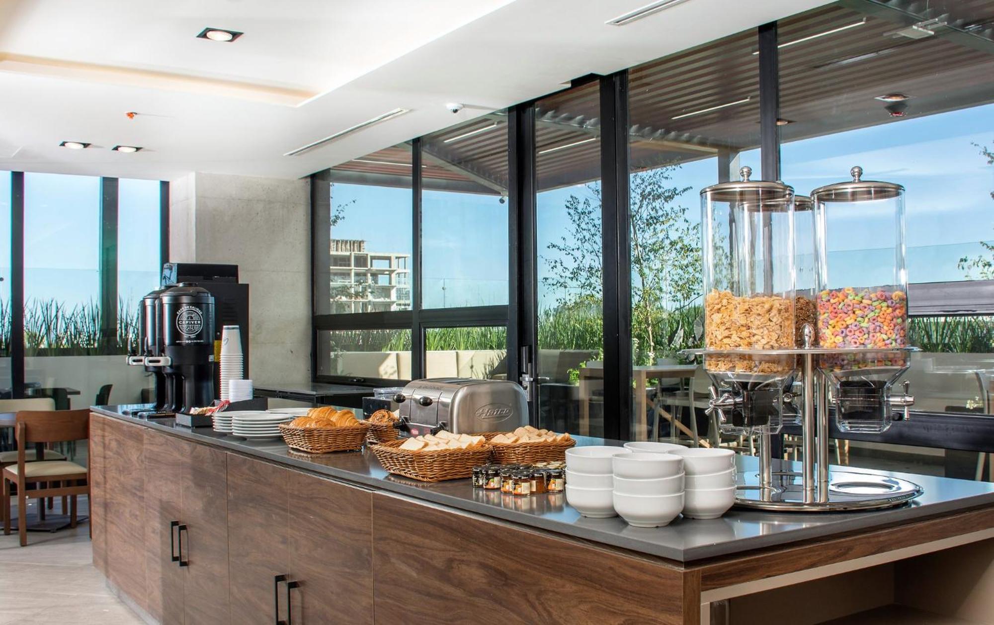 Staybridge Suites - Guadalajara Novena By Ihg Kültér fotó