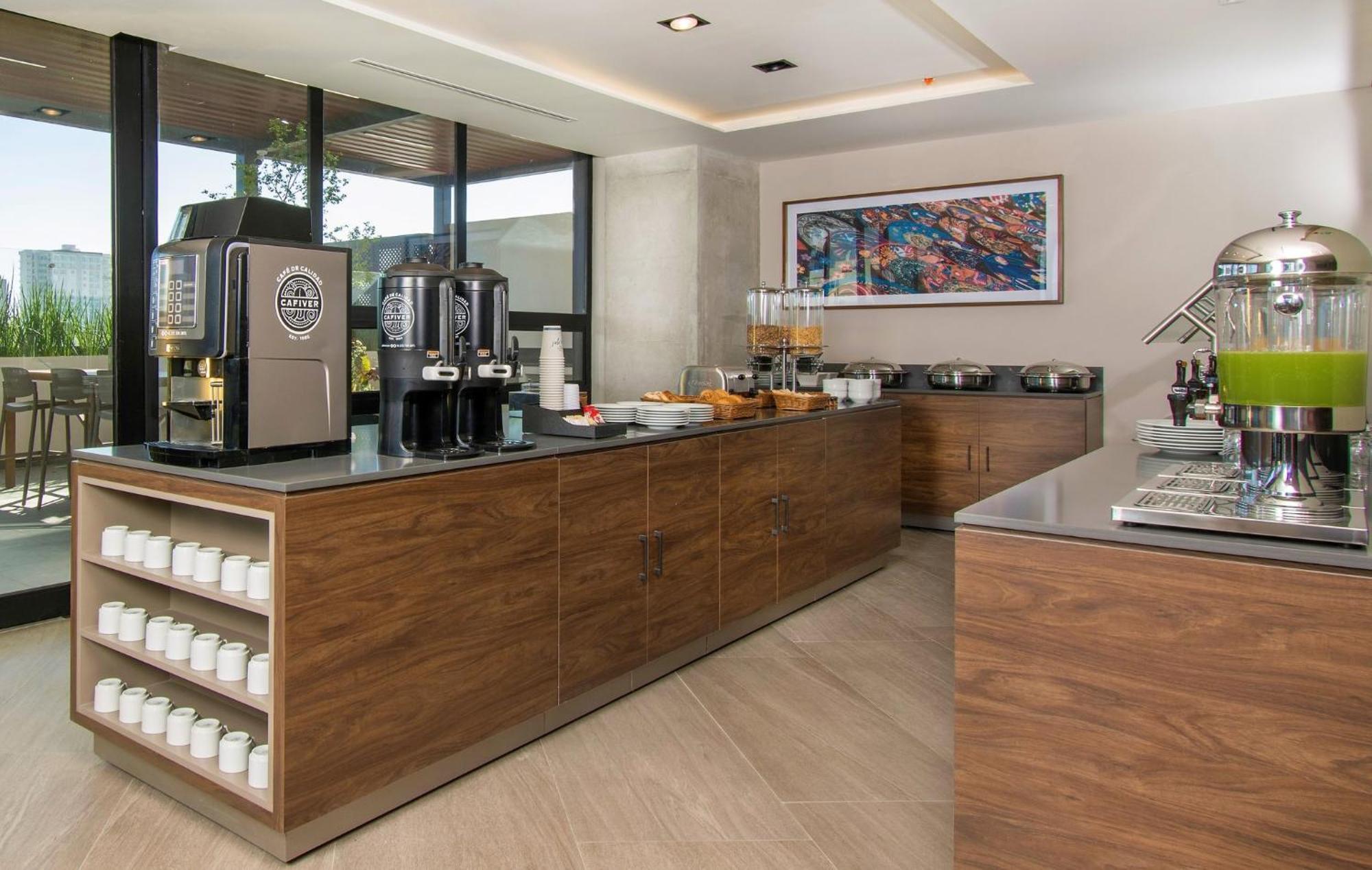 Staybridge Suites - Guadalajara Novena By Ihg Kültér fotó